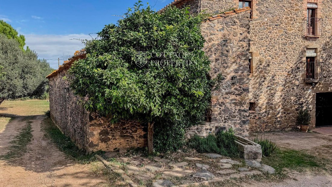 Finca in la Pera, Catalonia, Spain 4 - 18352549