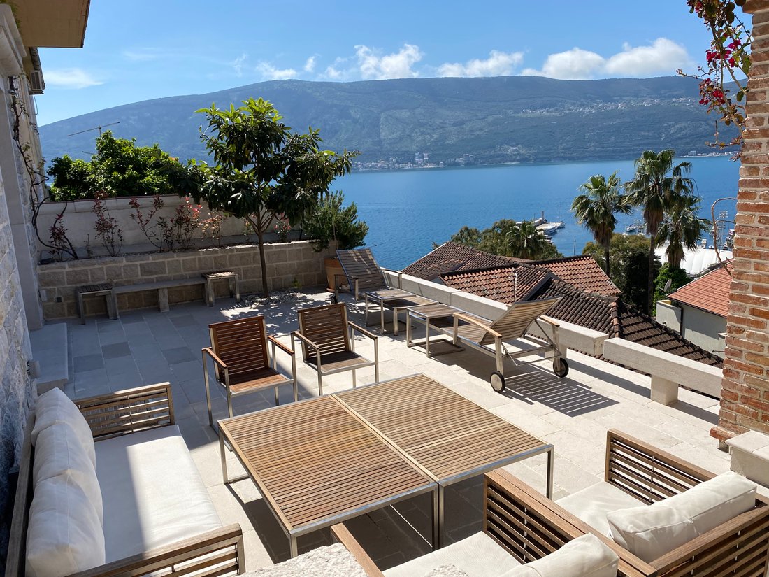 Villa in Herceg Novi, Herceg Novi Municipality, Montenegro 4 - 18354453