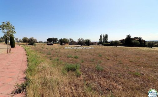 Land in Peralada, Catalonia, Spain 1