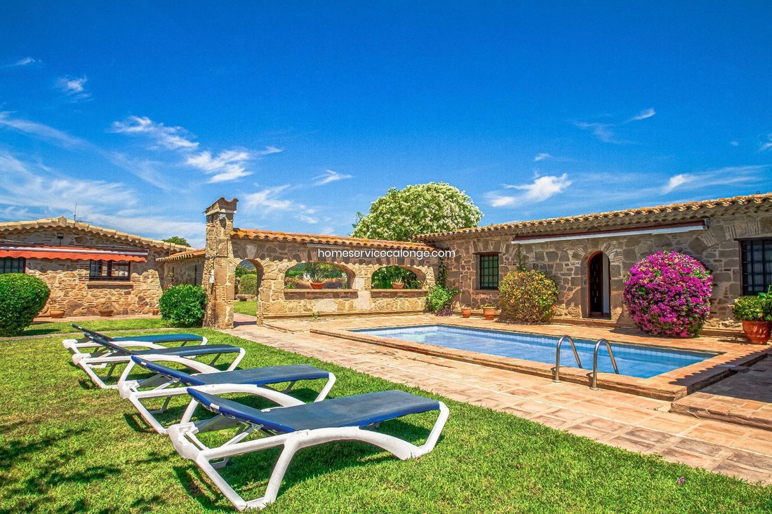 Finca in Calonge i Sant Antoni, Catalonia, Spain 1 - 18351045