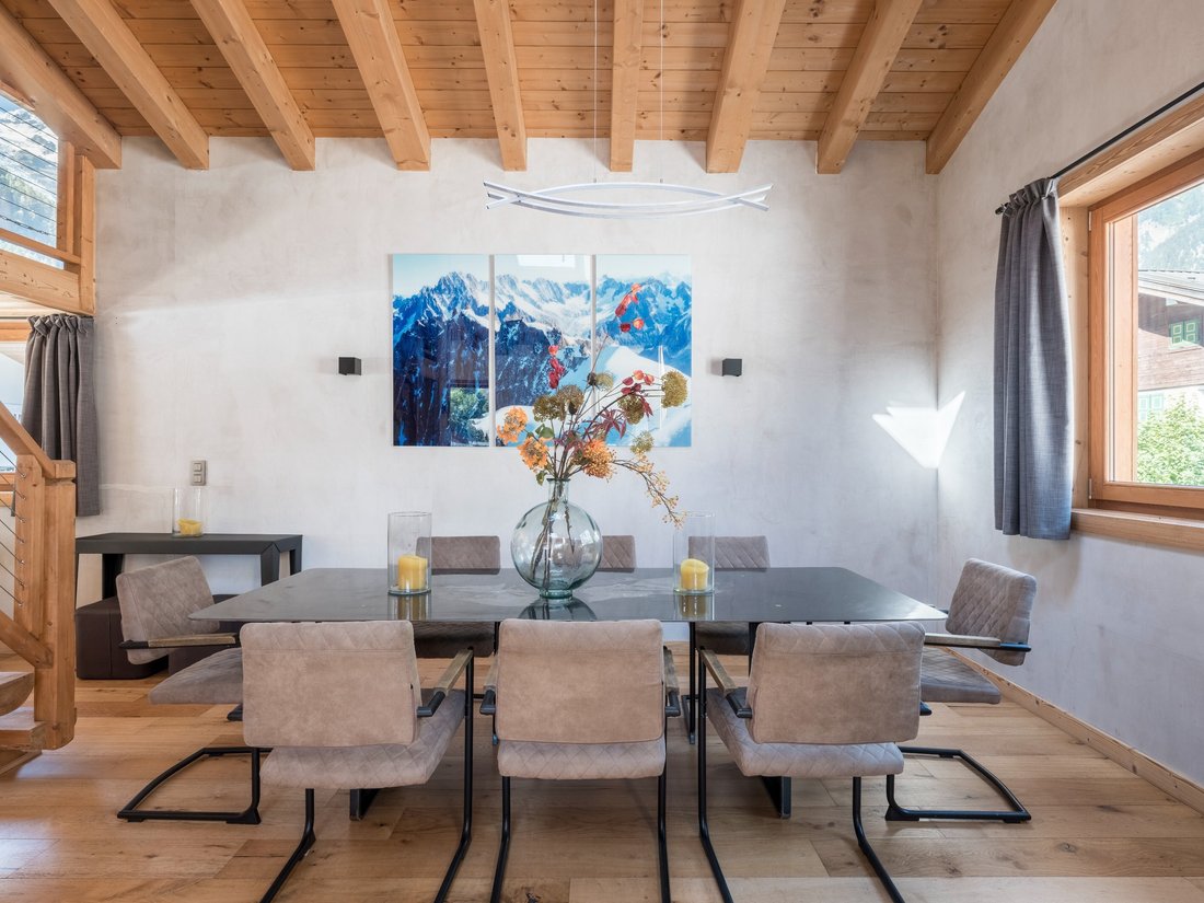 House in Chamonix-Mont-Blanc, Auvergne-Rhône-Alpes, France 5 - 18355428