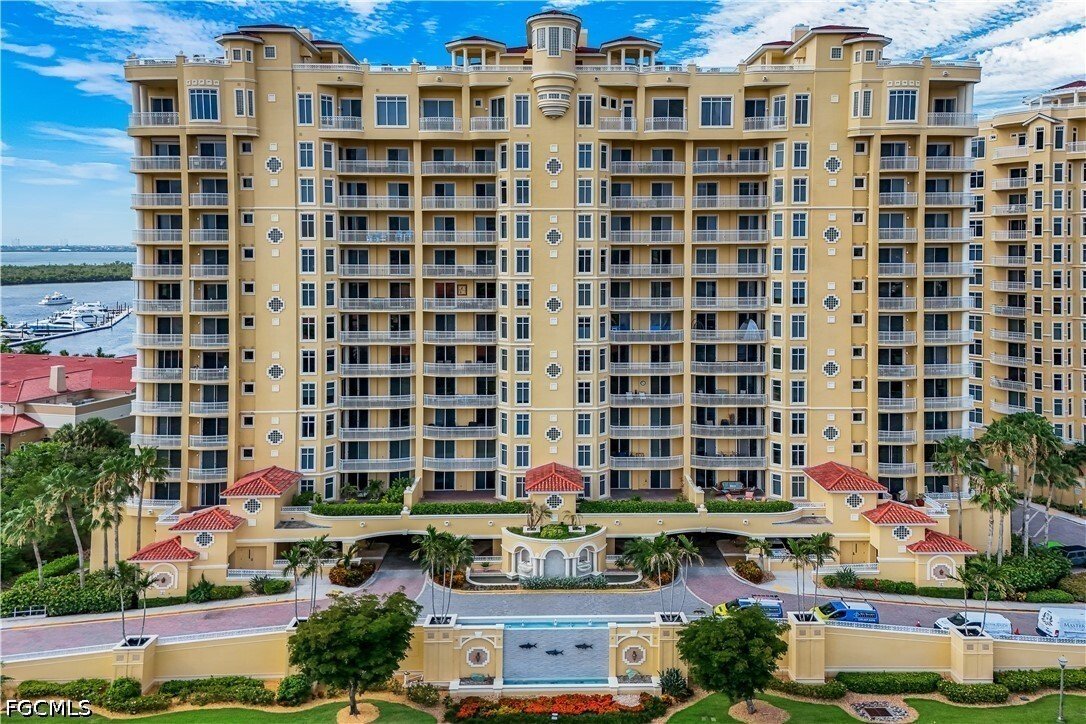 Condo in Cape Coral, Florida, United States 2 - 18354014