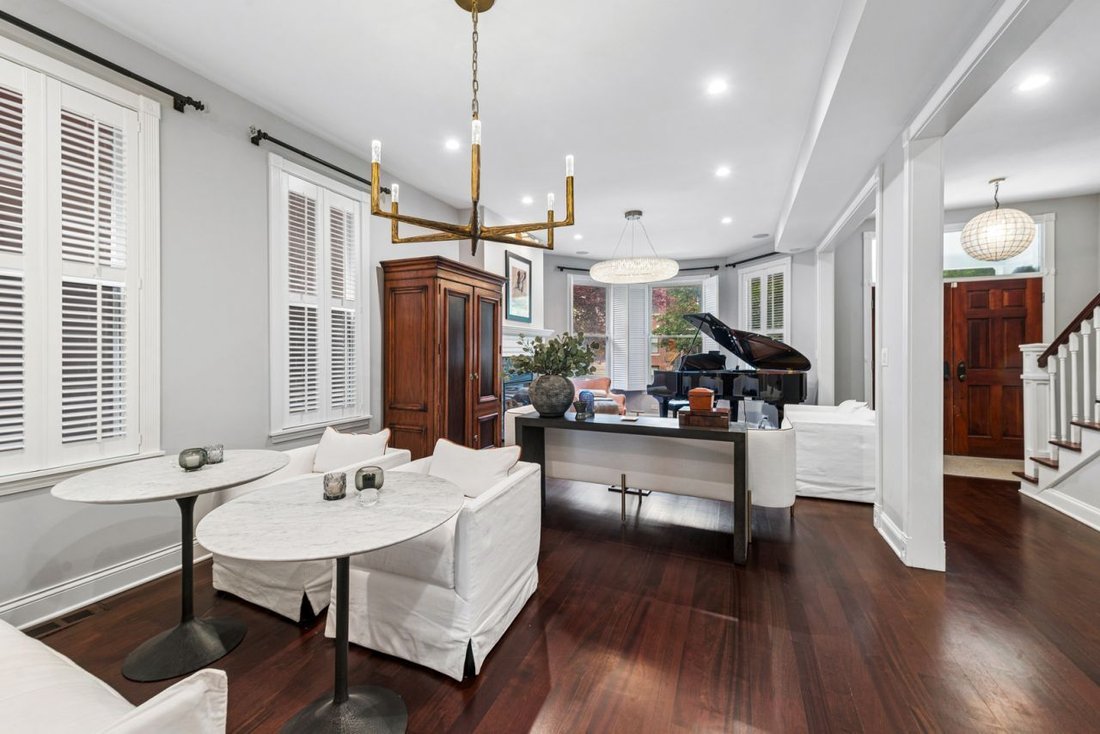 House in Chicago, Illinois, United States 5 - 18356418