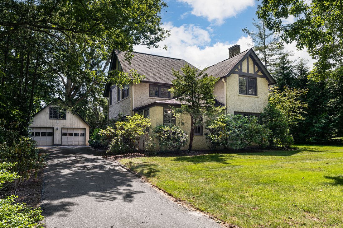 House in Asheville, North Carolina, United States 1 - 18350785