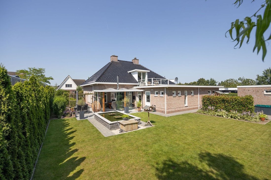 Villa in Sint Willebrord, North Brabant, Netherlands 4 - 18352764