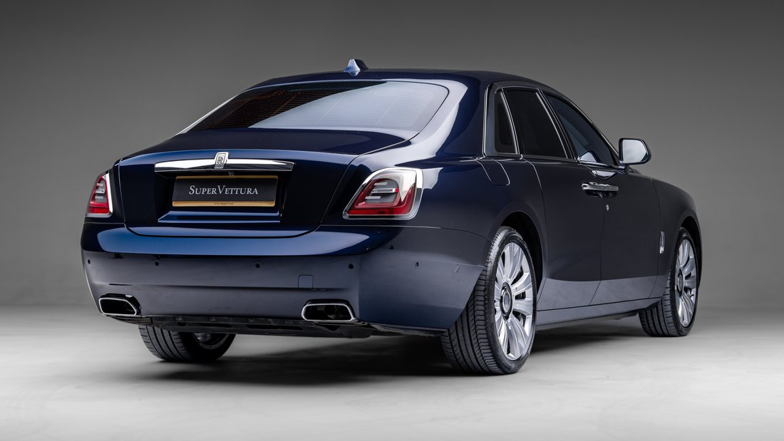 Sedan in Sunningdale, United Kingdom 5 - 18352503