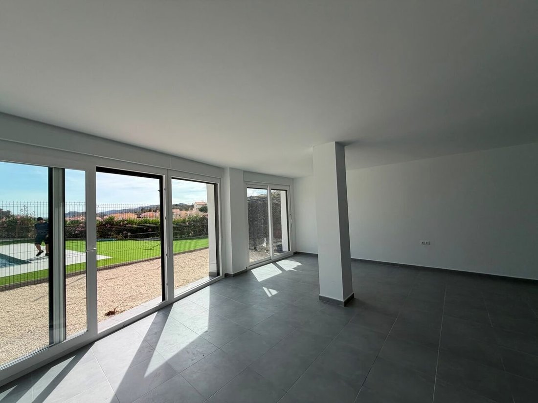House in la Vila Joiosa / Villajoyosa, Valencian Community, Spain 5 - 18355816