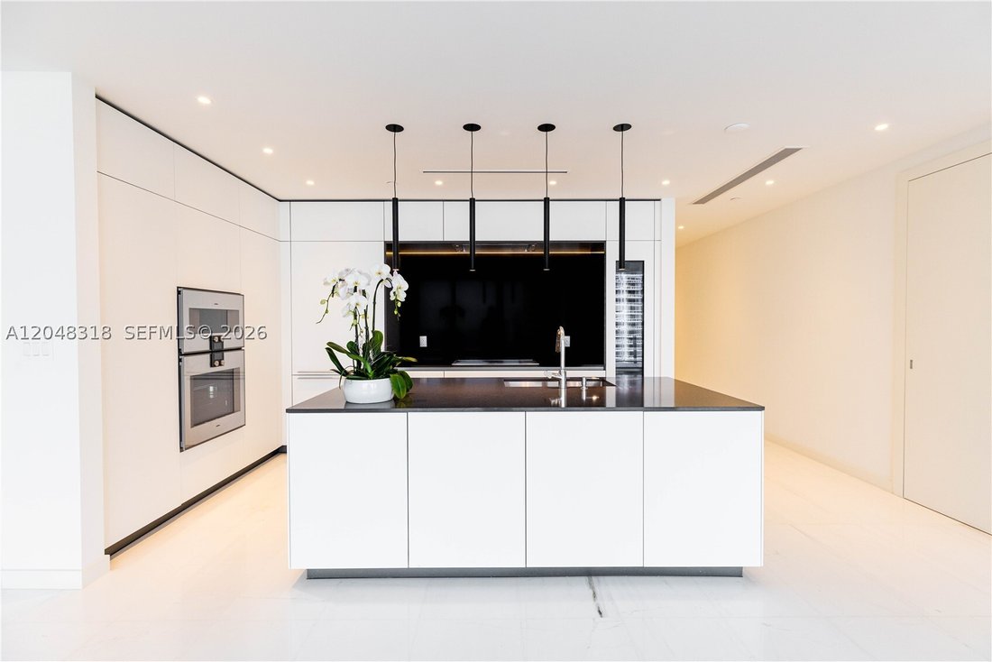 Condo in Miami, Florida, United States 2 - 18354289