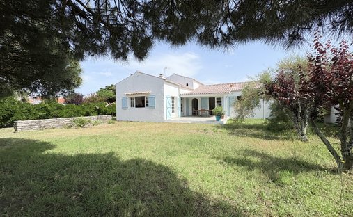 House in Noirmoutier Centre, Noirmoutier-en-l'Île, France 1