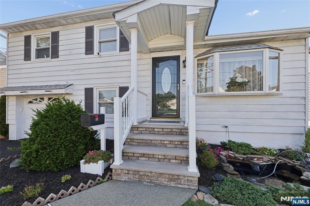 House in North Arlington, New Jersey, United States 5 - 18352893