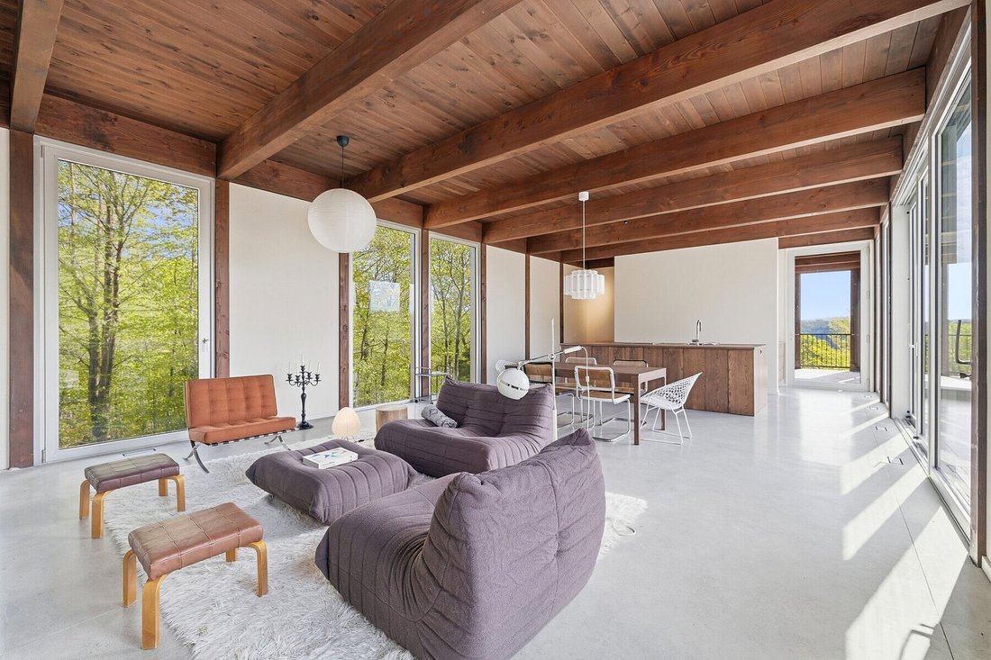 House in Wentworth North, Quebec, Canada 1 - 18096299