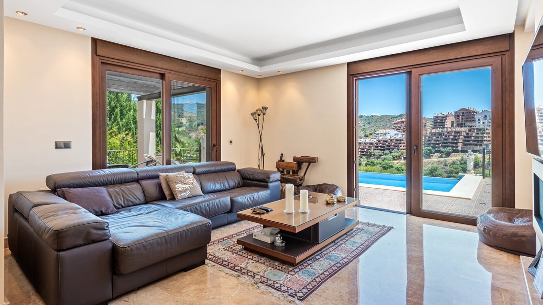 Villa in Elviria-Cabopino, Marbella, Spain 4 - 18354541