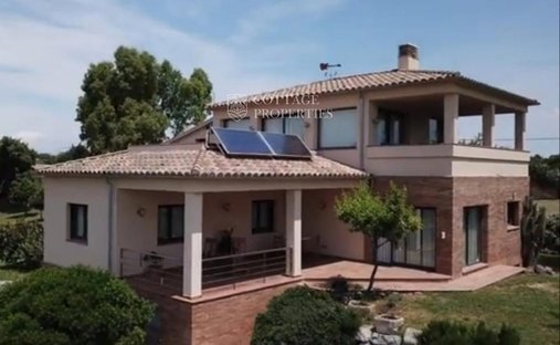Villa in Palau de Santa Eulalia, Catalonia, Spain 1