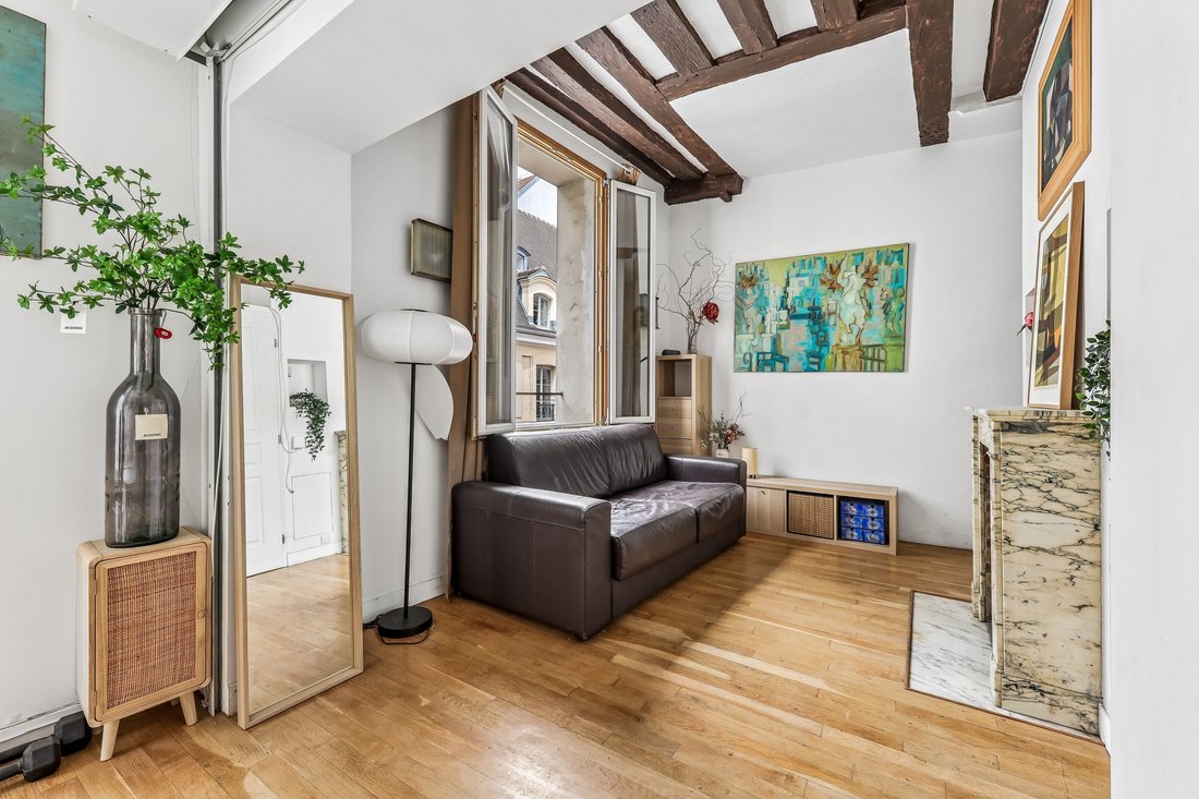Apartment in Odéon, Paris 6e Arrondissement, Paris 1 - 18356558