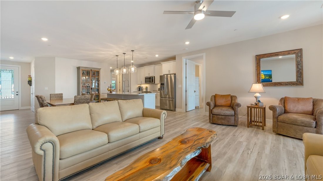 Condo in Lake Ozark, Missouri, United States 5 - 18350852