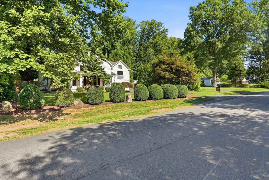 House in West Falls Church, Virginia, United States 3 - 18182090