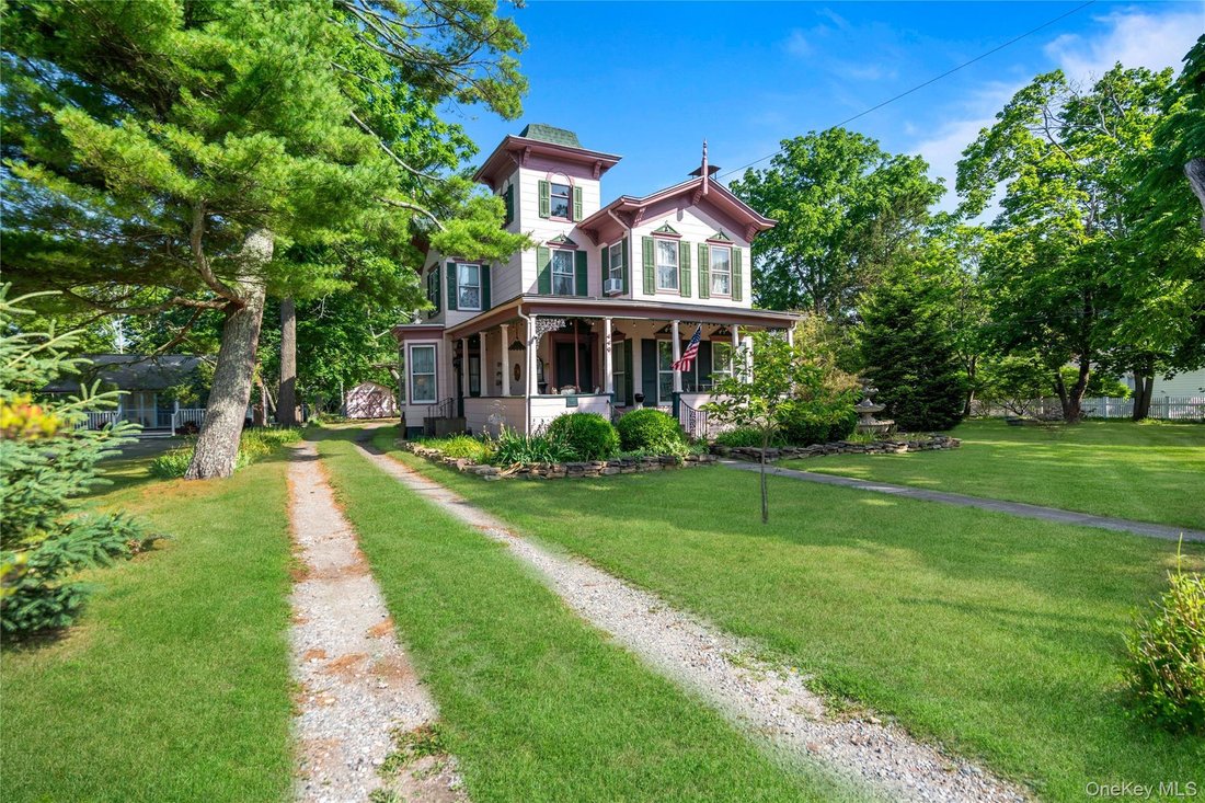 House in East Moriches, New York, United States 2 - 18355509
