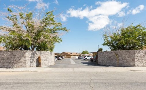 Adelanto, California, United States 1