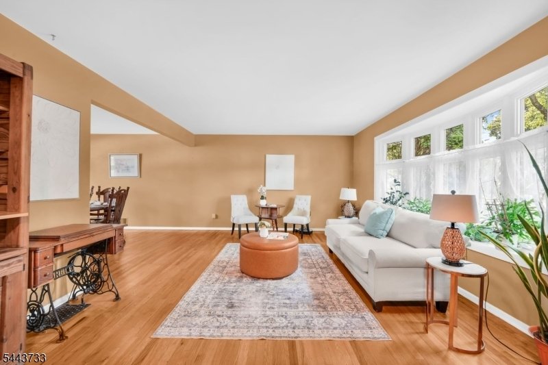 House in Wayne, New Jersey, United States 2 - 18350851