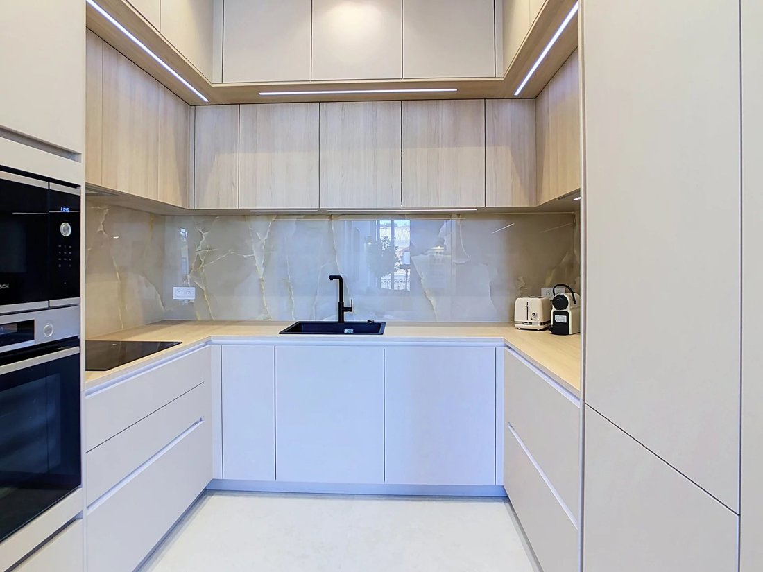 Apartment in Saint Nicolas, Cannes, France 4 - 18352551