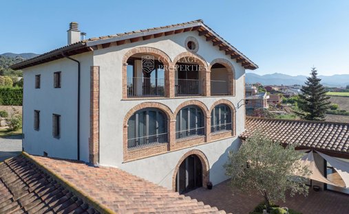 Finca in Torello, Catalonia, Spain 1
