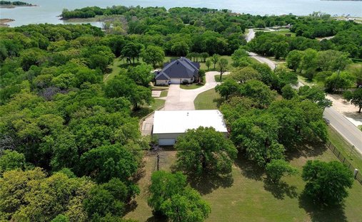 House in Lewisville, Texas, United States 1