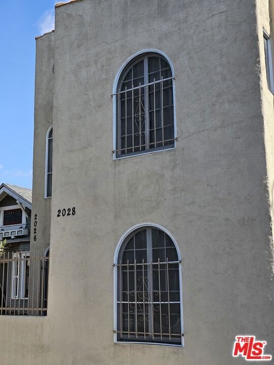 Los Angeles, California, United States 4 - 18354973