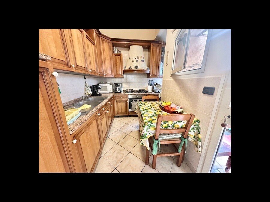 House in Historic Center, Viareggio, Tuscany 2 - 18350957