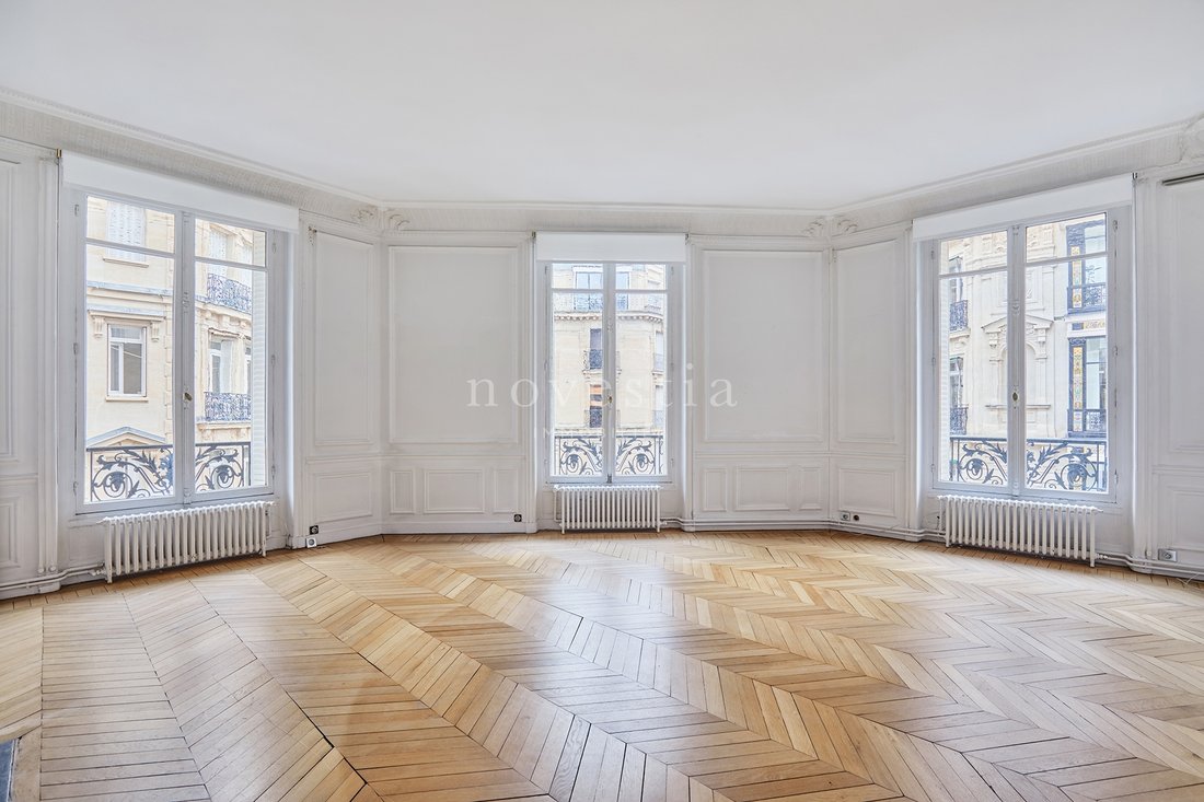 Apartment in Elysées-Madeleine, Paris 8e Arrondissement, Paris 1 - 18351822