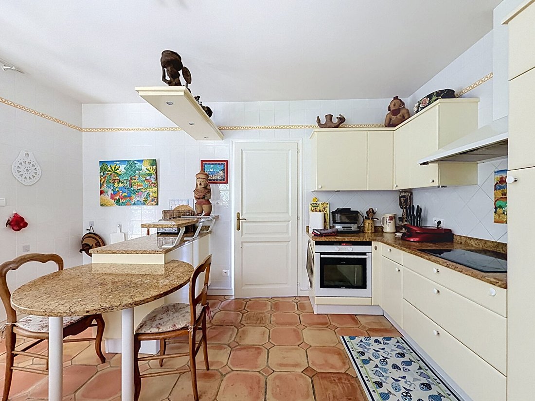 House in Bord du Lac, Evian-les-Bains, France 5 - 18350951