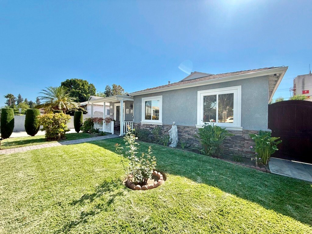 House in Downey, California, United States 5 - 18353107