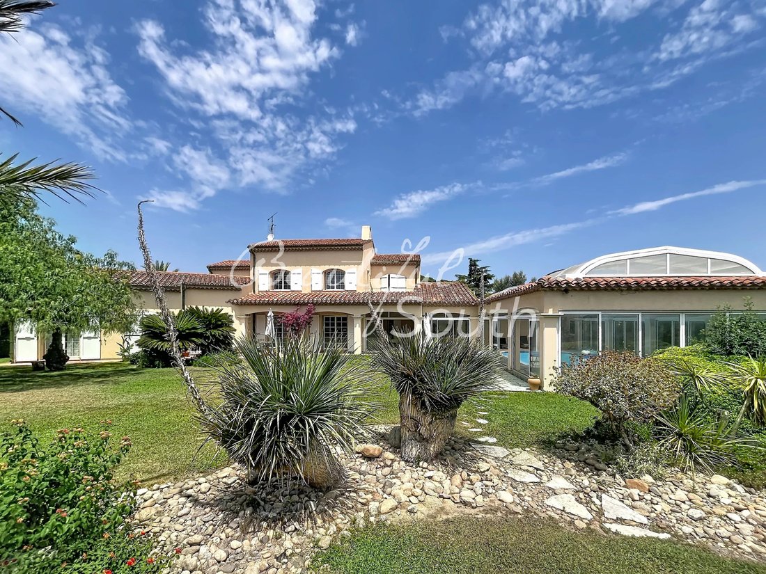 Villa à Saint-Féliu-d'Avall, Occitanie, France 1 - 18352587