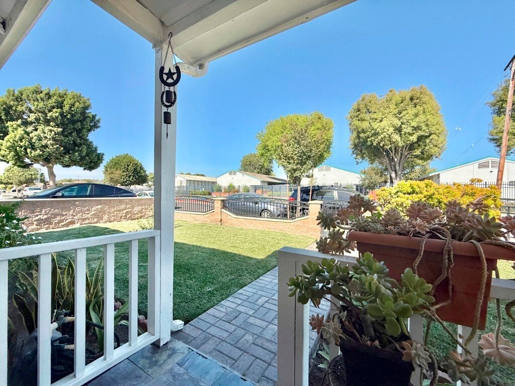 House in Downey, California, United States 4 - 18353107
