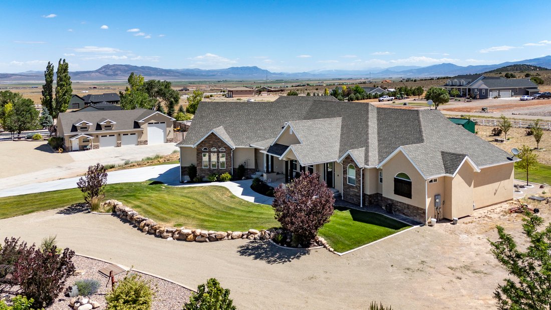 House in Parowan, Utah, United States 1 - 18353686