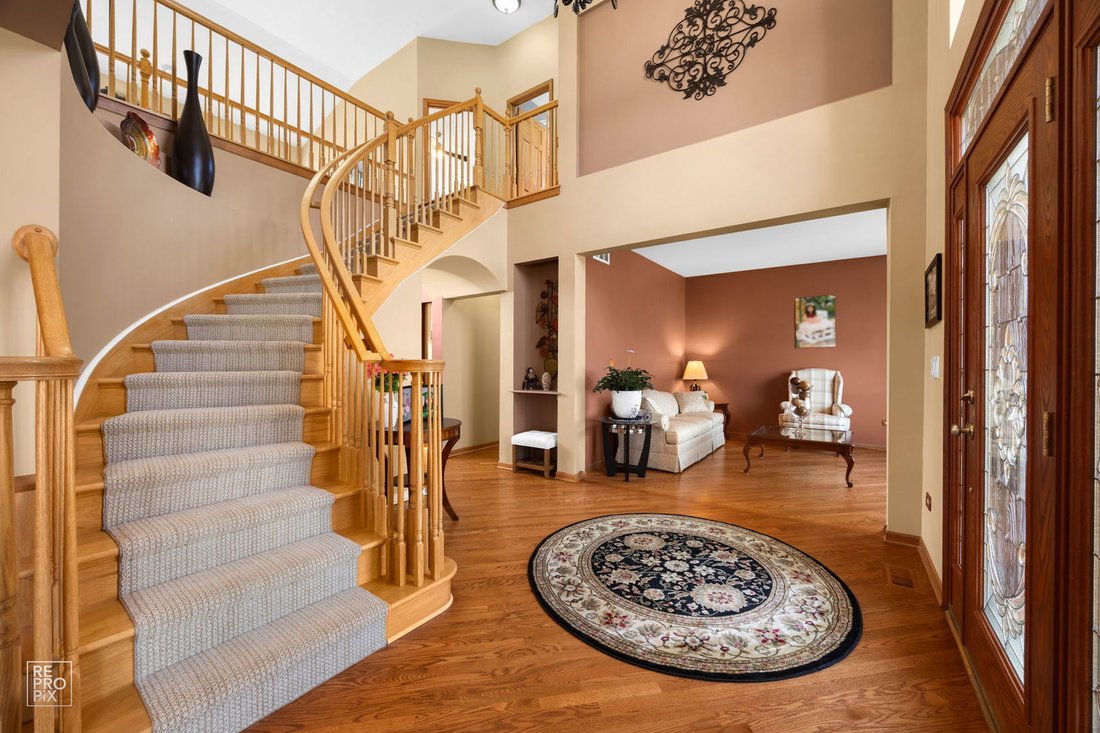 House in Bolingbrook, Illinois, United States 4 - 18354656