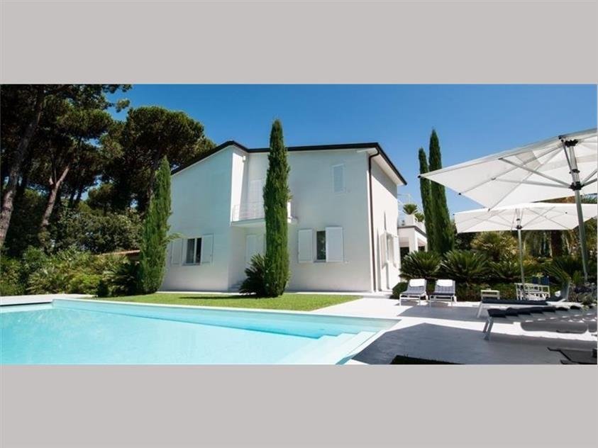 Villa in Center, Forte dei Marmi, Tuscany 2 - 18350970