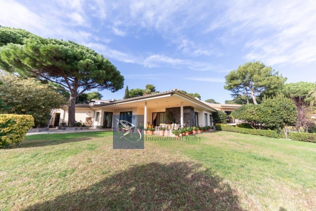 Villa in s'Agaro, Platja d'Aro, Catalonia 3 - 18351293