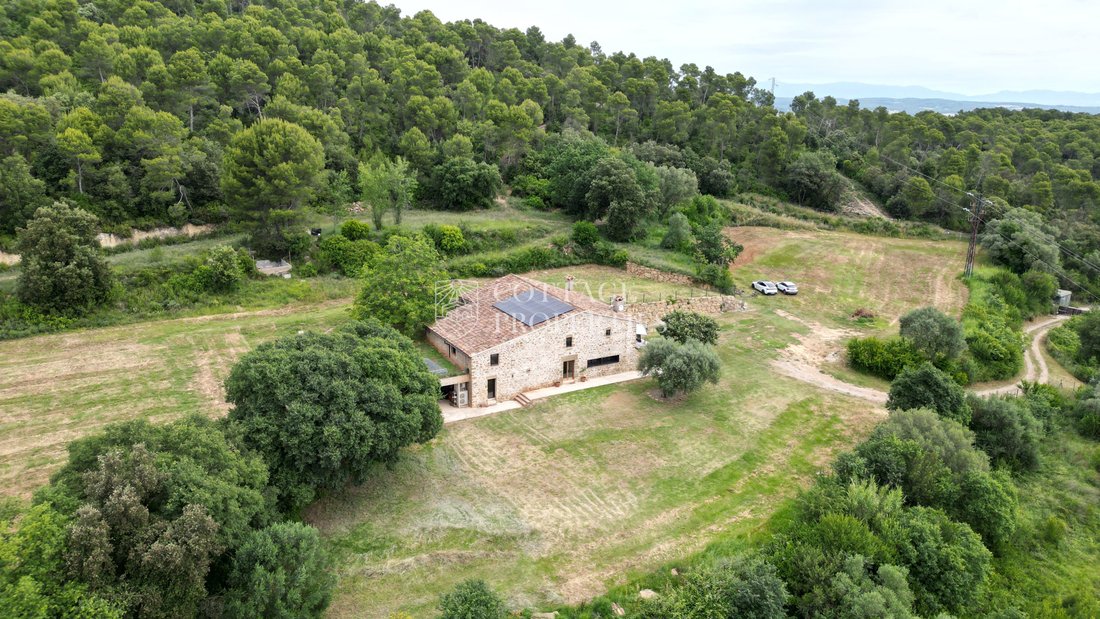 Finca in Camós (District), Camos, Spain 2 - 18352776