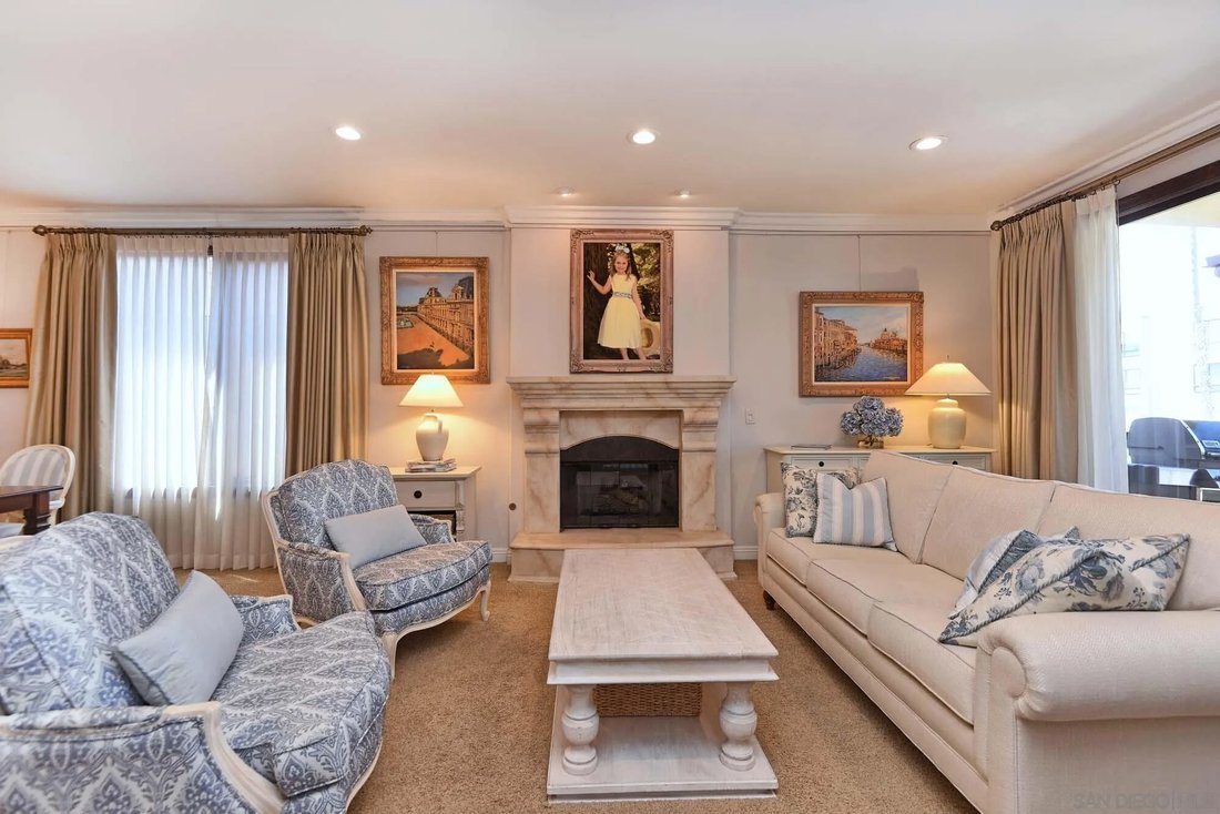 Condo in San Diego, California, United States 3 - 18354782