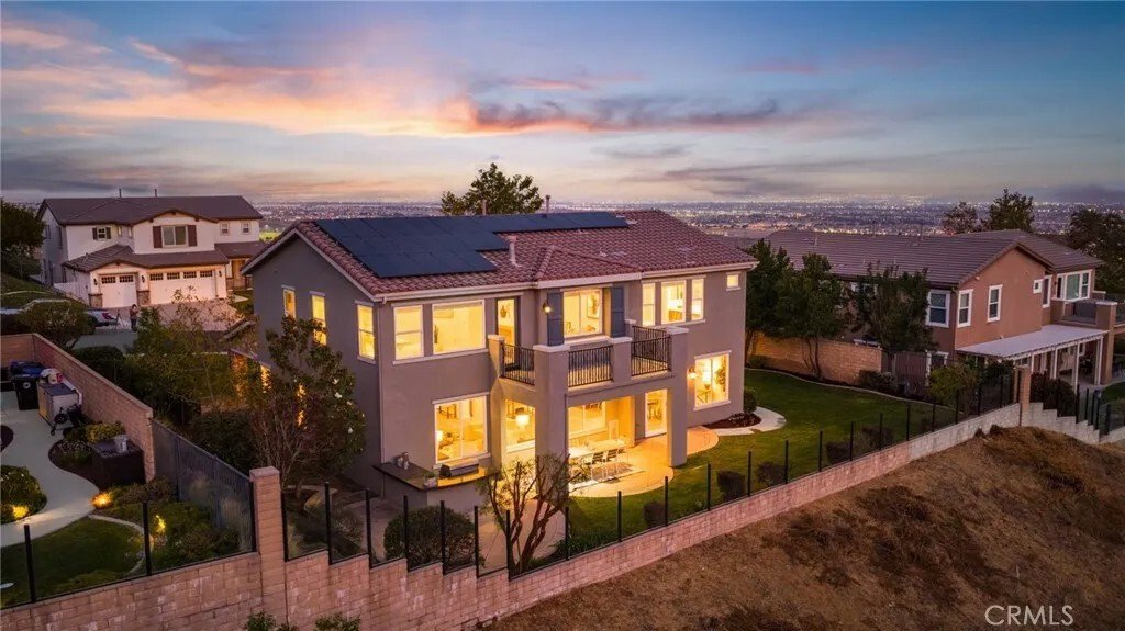 House in Fontana, California, United States 1 - 18354823