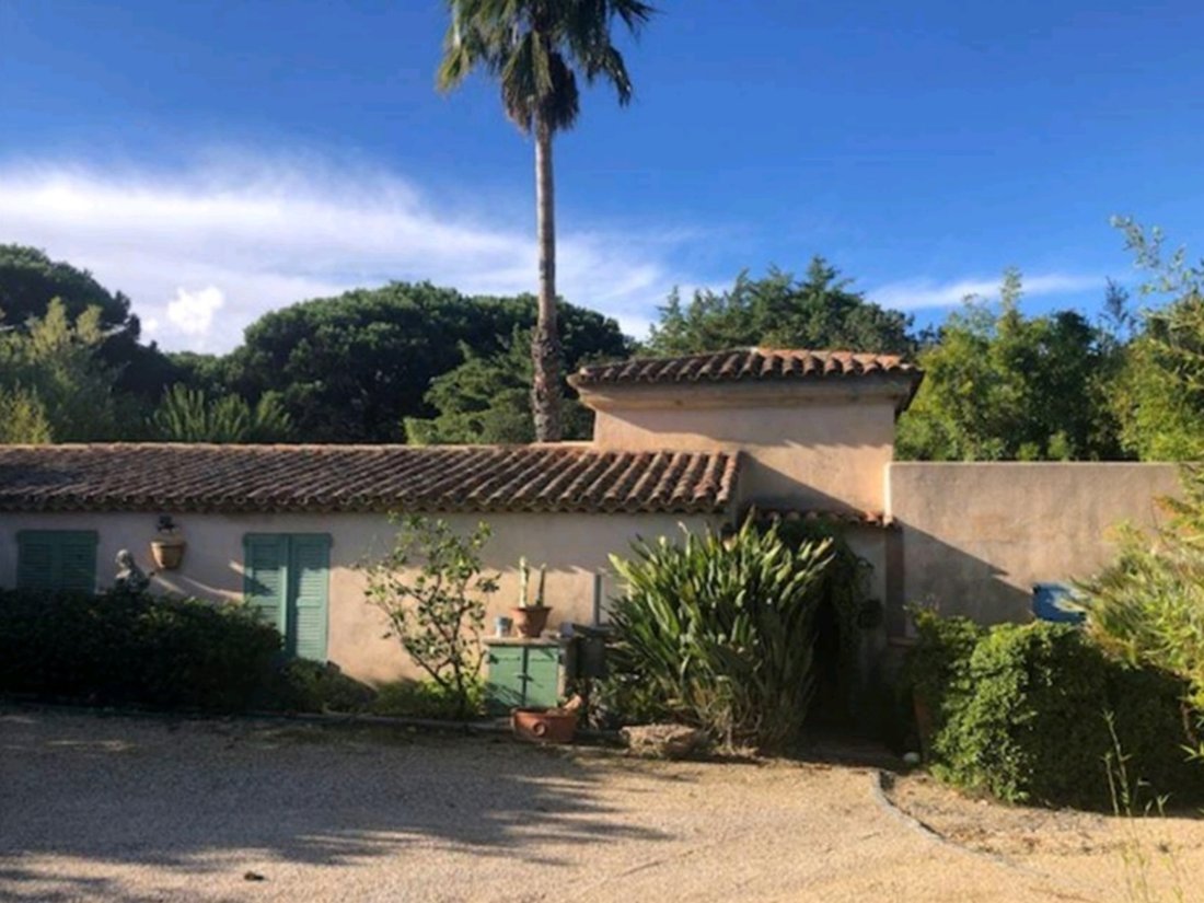 Estate in Ramatuelle, Provence-Alpes-Côte d'Azur, France 4 - 18354437