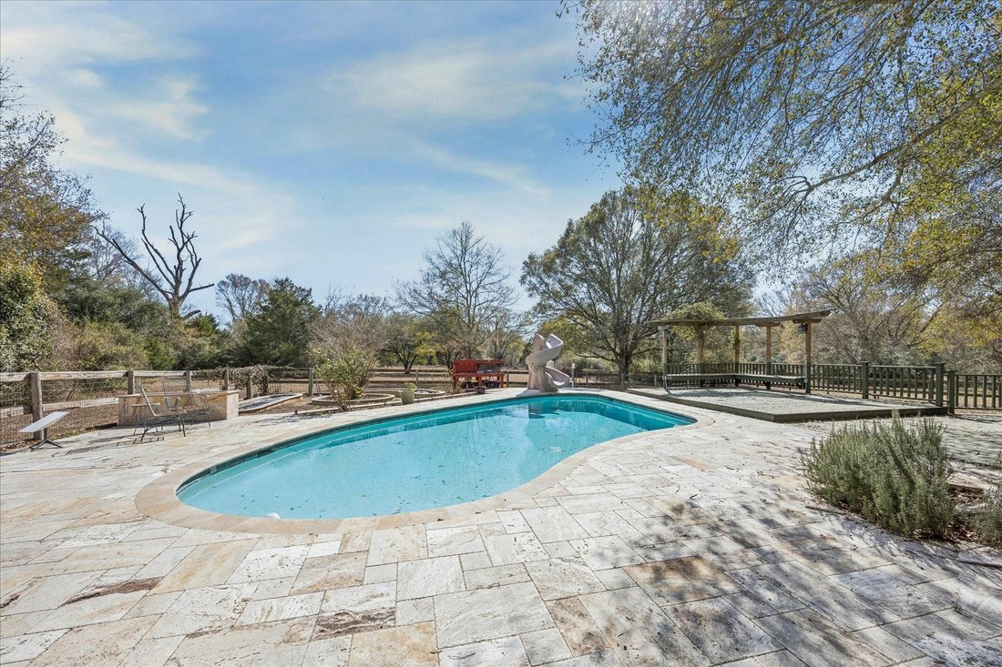 House in Bellville, Texas, United States 5 - 18355364