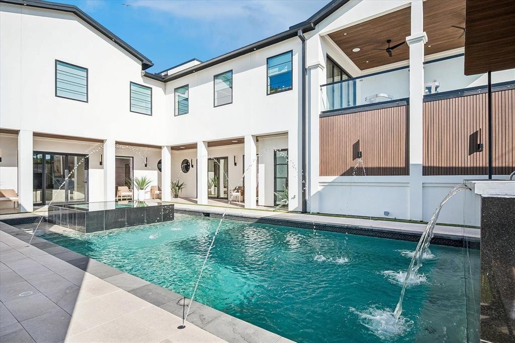House in Dallas, Texas, United States 4 - 18355247