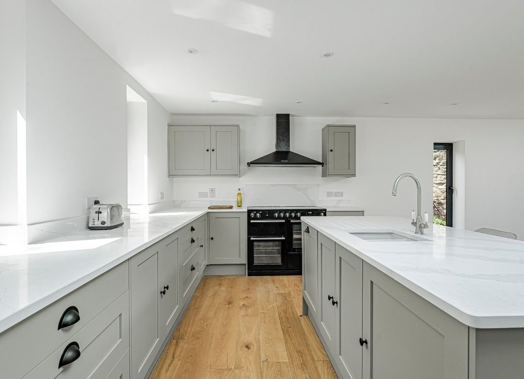 House in Swindon, England 2 - 18353533