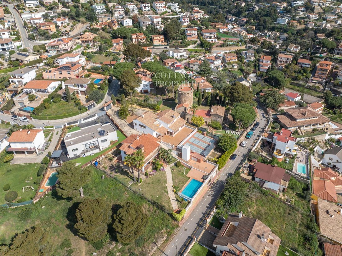 Villa in Santa Susanna, Catalonia, Spain 2 - 18353024