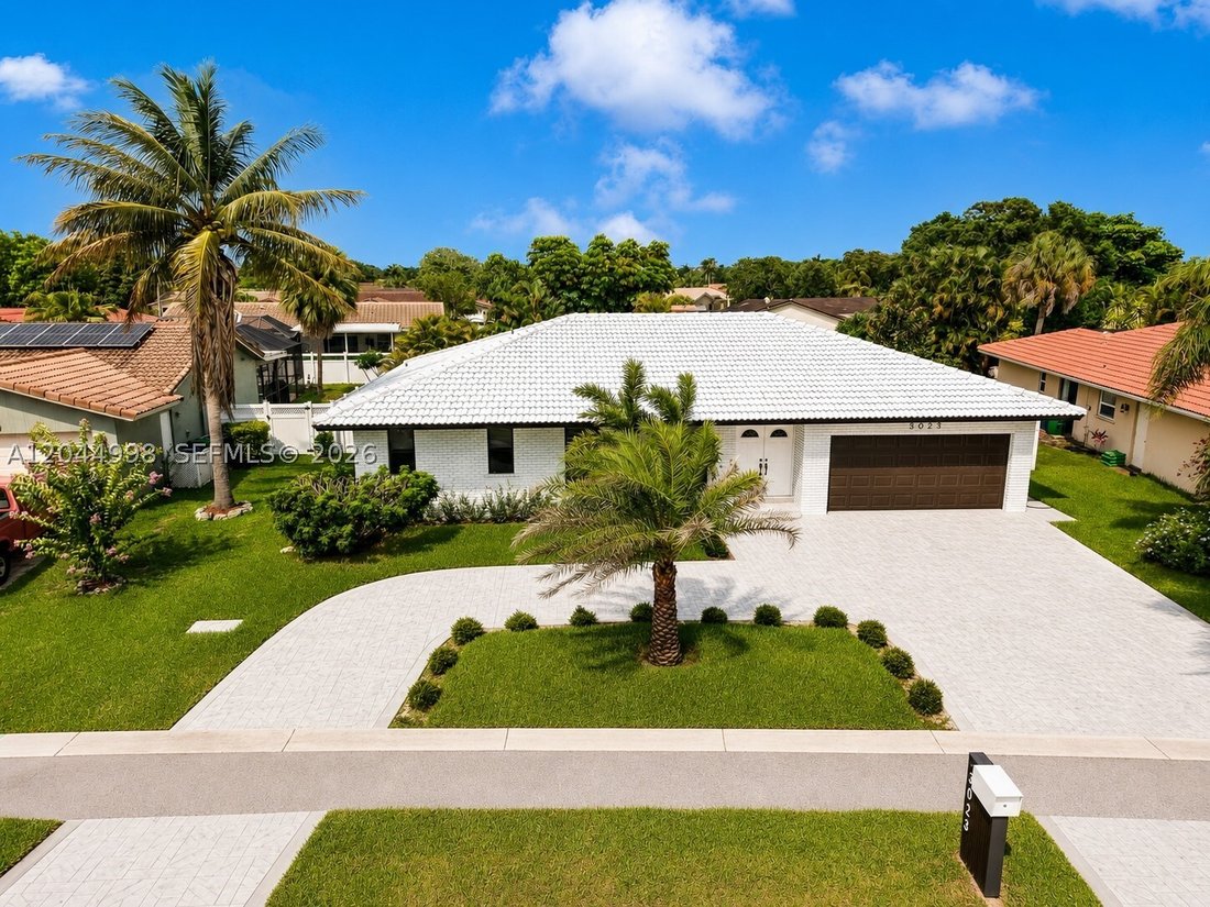 House in Coral Springs, Florida, United States 1 - 18349757
