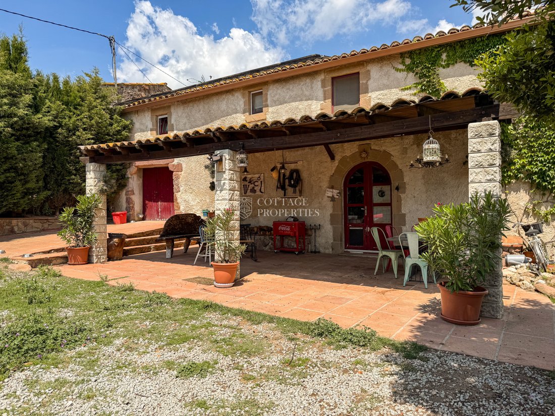 Country House in Santa Eulalia de Roncana, Catalonia, Spain 1 - 18352990