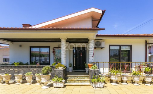 House in Santa Maria da Feira, Aveiro District, Portugal 1