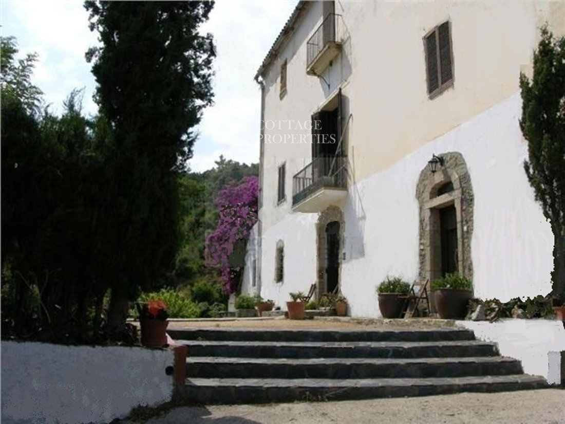 Finca in Pineda de Mar, Catalonia, Spain 2 - 18352651