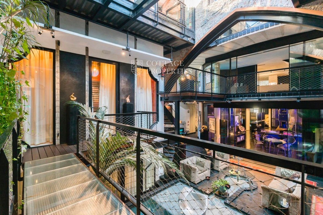 Chalet in Sant Martí, Barcelona, Spain 1 - 18353005